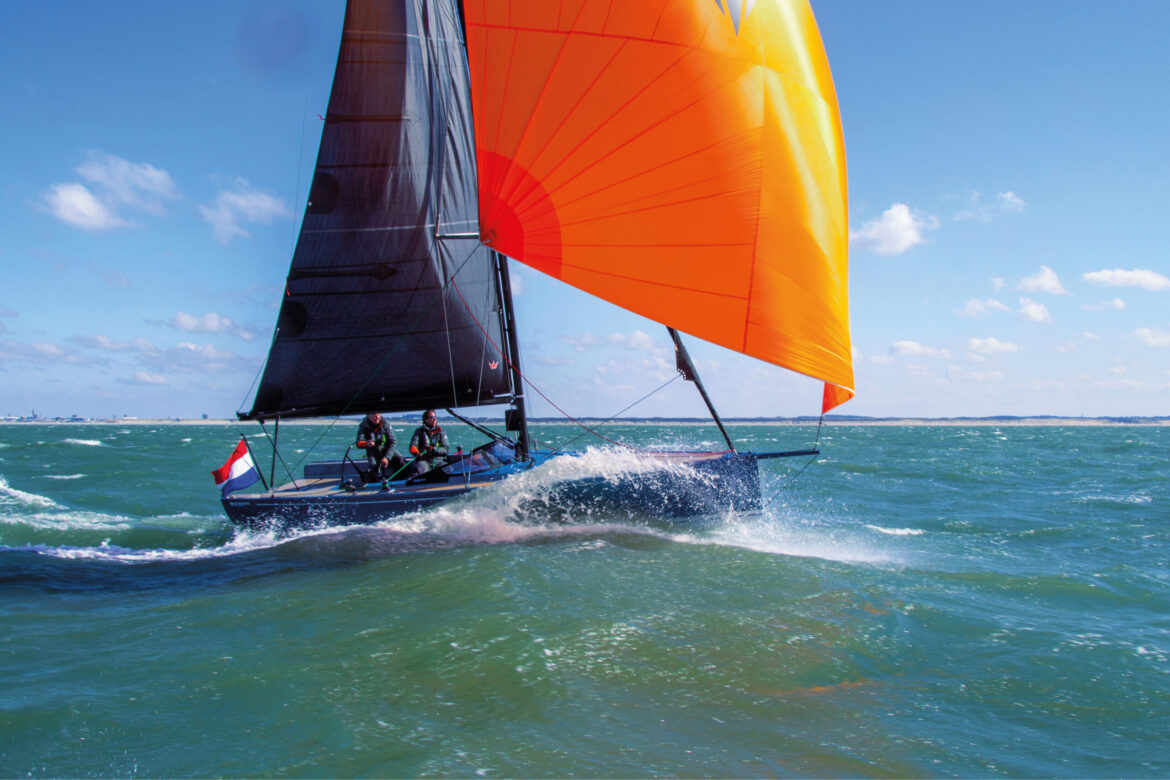 L'azienda pioniera dell'elettromobilità marina aggiorna la linea Cruise leader di mercato e rilascia nuove integrazioni di ricarica e componenti per Deep Blue